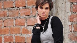 Alessandra Denegri admite que fue "locura temporal" hablar de matrimonio