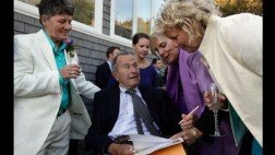 George Bush padre fue testigo en una boda gay