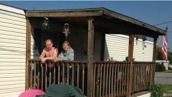 ¿Por qué tantos estadounidenses viven en casas rodantes?
