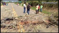 Manifestación de mineros informales bloquea carretera Interoceánica
