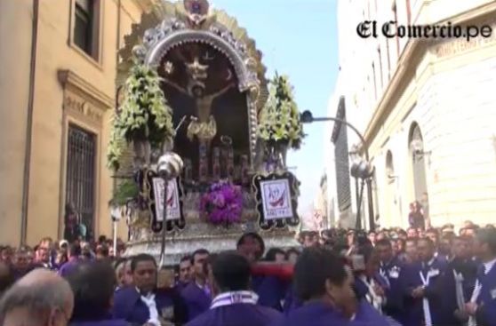 El Señor de los Milagros recibió un homenaje en la sede de El Comercio
