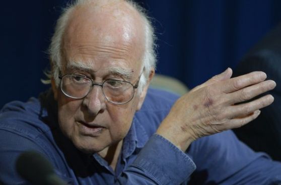 Peter Higgs, ganador del Premio Nobel de Física 2013, anunció su retiro