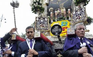 Presidente Humala y primer ministro cargaron anda del Señor de los Milagros