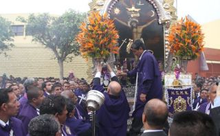Cerca de 100 internos del penal ex San Jorge rindieron homenaje al Señor de los Milagros
