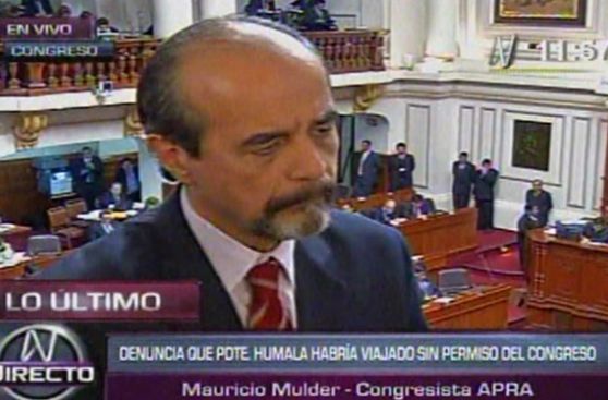 Mulder: "Humala ya ha viajado a Francia sin autorización del Congreso"