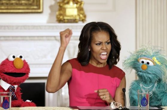 Michelle Obama ficha a personajes de "Plaza Sésamo" para combatir la obesidad