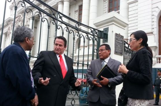 Empresas de inspecciones técnicas vehiculares denuncian en el Congreso favoritismo hacia Lidercon