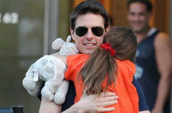 Tom Cruise negó haber abandonado a su hija Suri