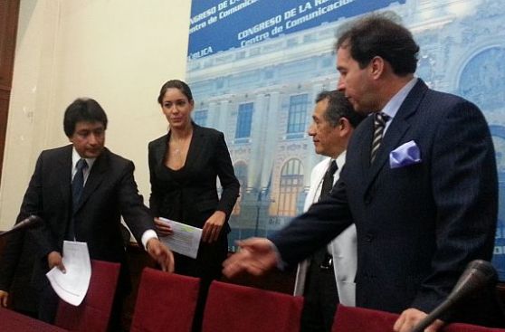 Tilsa Lozano en el Congreso: “No he venido a iniciar una carrera política”