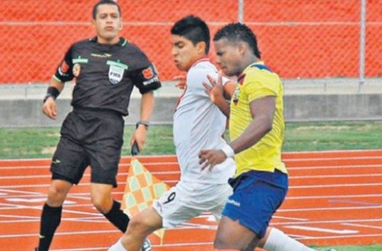 Sub 15 de Perú define primer lugar de grupo ante Argentina en Sudamericano