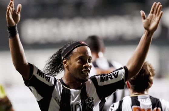 Ronaldinho se recuperó de su lesión y jugará el Mundial de Clubes