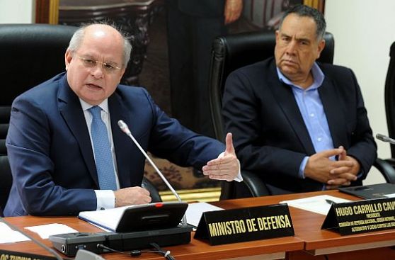 Cateriano dijo que tuvo que "tragarse el sapo" frente a escandaloso gasto de gobierno aprista