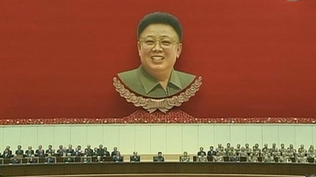 Corea del Norte conmemora la muerte de Kim Jong-il en medio de una purga interna [FOTOS]