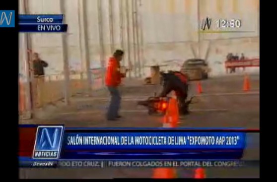 VIDEO: Periodista de Canal N cae de una moto en la EXPO MOTO AAP 2013