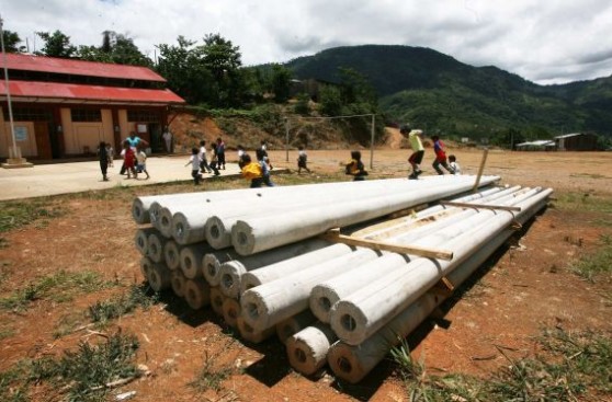 Más de 50 localidades beneficiadas con electrificación rural