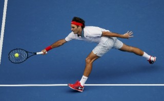 Federer avanzó a octavos de Australia sin perder un set