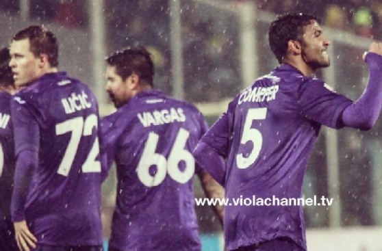 La Fiorentina con Juan Vargas avanzó a semis de la Copa Italia