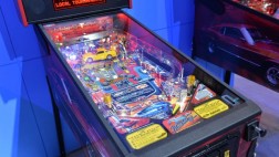VIDEO: Lanzan máquina de pinball del Ford Mustang