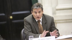 Ministro Figallo: "Aumento debe ser visto como una corrección"