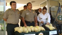Policía decomisa 18 kilos de PBC que iban a Ecuador