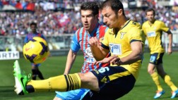 El Catania ganó 3-1 al Lazio y sale de la zona de descenso