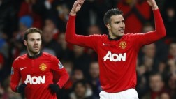 Manchester United venció 2-0 al Cardiff en el debut de Mata