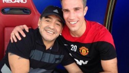 Maradona sorprendió con su visita a los jugadores del United