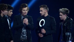 Harry Styles llegó tarde a recibir su Brit Award por ir al baño