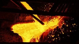 Inversión minera en oro cayó 43% en el 2013 por conflictos