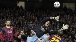 Víctor Valdés, un candidato para el arco del Liverpool