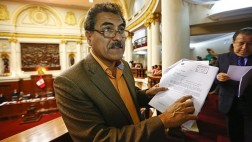 Julio Gagó es vinculado a empresa que le vende al Estado