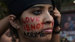 ¿Dónde es un crimen el enamoramiento gay?