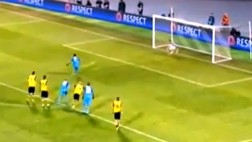 Champions: Hulk fusiló a Weidenfeller desde el punto de penal