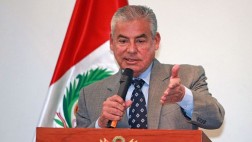 Villanueva negó haber renunciado a la PCM por fines políticos
