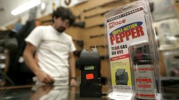 Conoce cuánto cuestan las principales armas de defensa personal