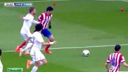 El árbitro no pitó un claro penal de Sergio Ramos a Diego Costa