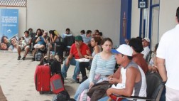 Puerto Maldonado: al menos 350 turistas varados en aeropuerto