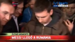 Messi llegó a Bucarest con la selección argentina y causó furor