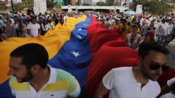 Gana Perú defiende principio de no intervencion en Venezuela