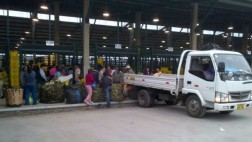 Puestos del mercado de Santa Anita son subarrendados