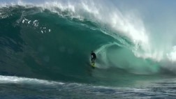 Surfista peruano nominado a la "corrida del año" por esta ola