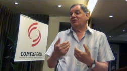 Trahtemberg: "Un guachimán gana más que un profesor peruano"