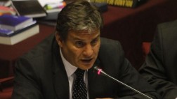 "No hay impedimento" para que Omonte tenga acciones en empresa
