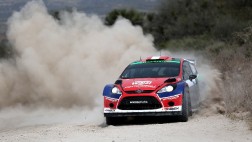 Fuchs abandonó jornada y mañana partirá con 30' de retraso