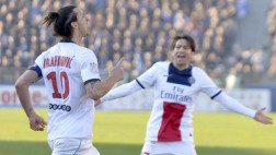 Zlatan dio fenomenal pase de taco en el aire que terminó en gol