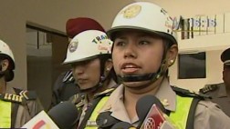Mujer policía expresó su indignación por intento de soborno