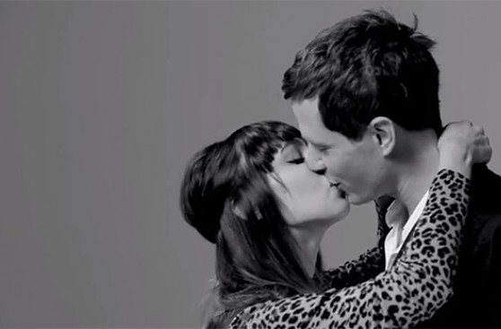 La magia del primer beso es retratada en este video