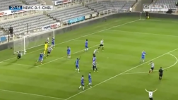 ¿A lo Maradona? El gol con la mano anotado en el fútbol inglés