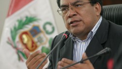 Velásquez: "Que Humala haga ministra a Nadine"