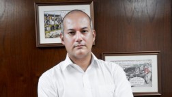 Ética pedirá a Tejada que informe sobre caso de paternidad